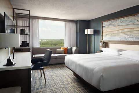 Marriott Jacksonville — hotel room