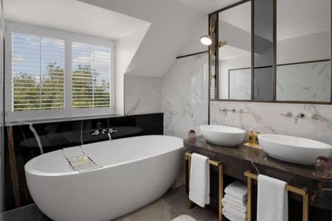 The Biltmore Mayfair — bathroom