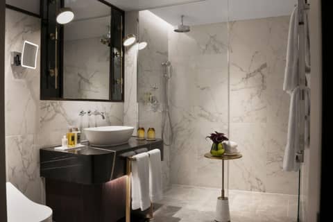 The Biltmore Mayfair — bathroom