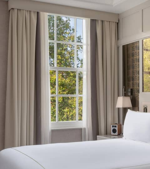 The Biltmore Mayfair — hotel room