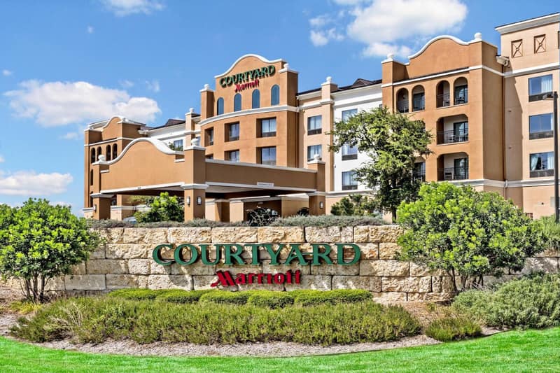 Courtyard by Marriott San Antonio SeaWorld Westover Hills — building