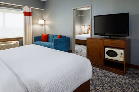 Four Points by Sheraton Louisville Airport — photo 7