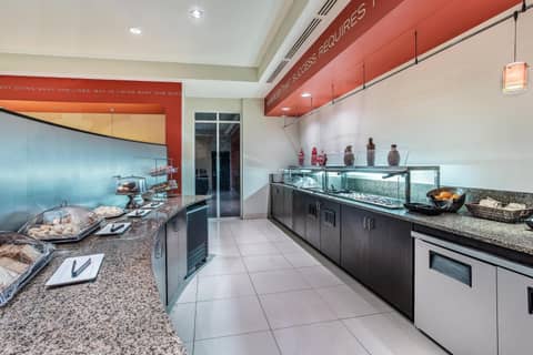 Holiday Inn Louisville Airport - Fair/Expo by IHG — photo 3