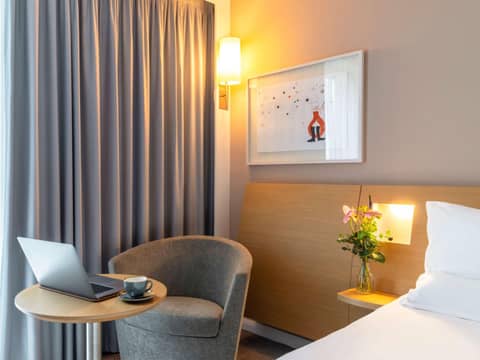 Novotel Edinburgh Park — photo 9