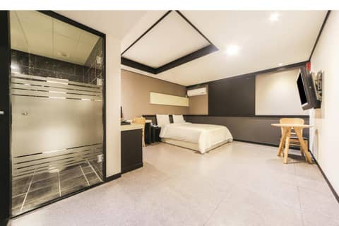 Standard Double Room — the supplier's photographs — photo 1