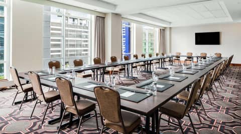 Hilton Garden Inn Chicago McCormick Place — photo 7