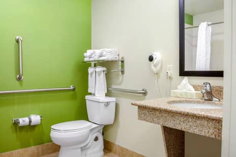 Sleep Inn & Suites Milwaukee Airport — photo 5