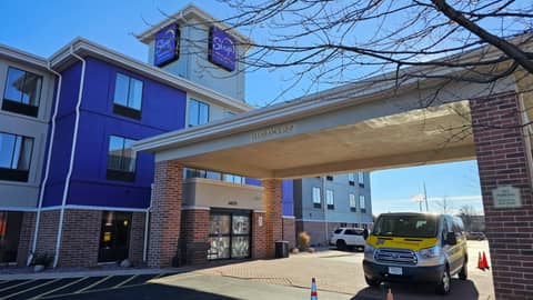 Sleep Inn & Suites Milwaukee Airport — photo 6