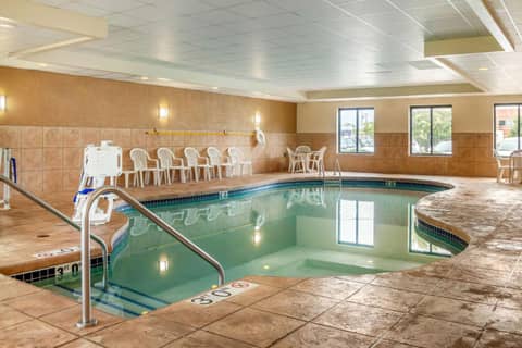 Sleep Inn & Suites Milwaukee Airport — photo 9