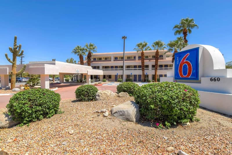 Motel 6-Palm Springs, CA - Downtown — building
