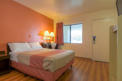 Motel 6-Palm Springs, CA - Downtown — photo 8