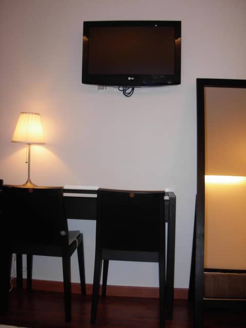 Hotel COSMOTEL MARAIS REPUBLIQUE PARIS — photo 2