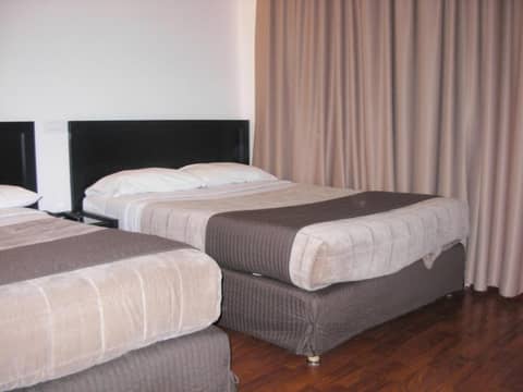 Hotel COSMOTEL MARAIS REPUBLIQUE PARIS — photo 3