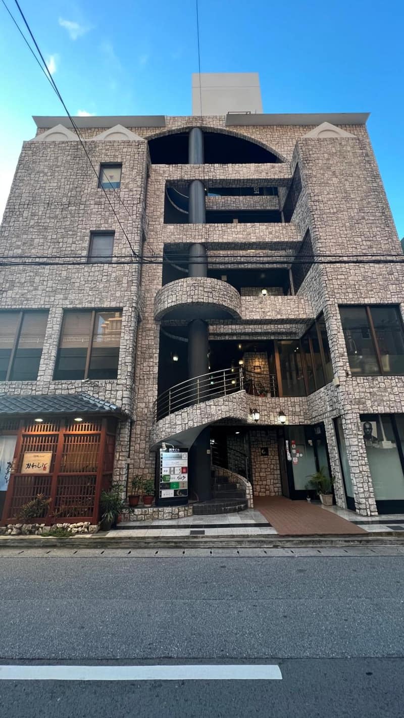 Matsuyama Stay — building