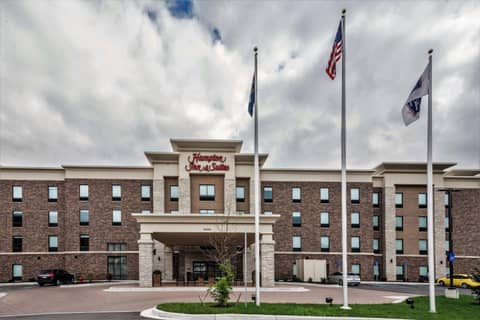 Hampton Inn & Suites - Allen Park — photo 7