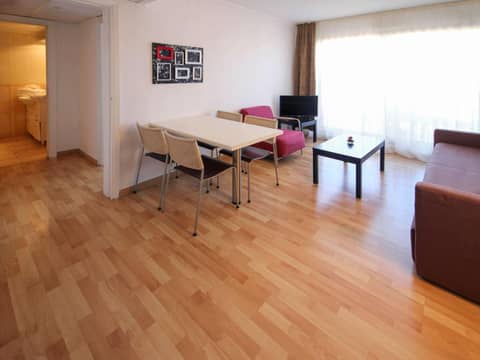 Aparthotel Adagio Nice Promenade des Anglais — hotel room