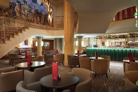 Hilton London Paddington — hotel reception