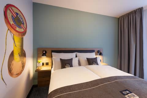 Holiday Inn - the niu, Loom Manchester North by IHG — photo 2