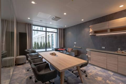 Hampton By Hilton Munich City North — photo 8