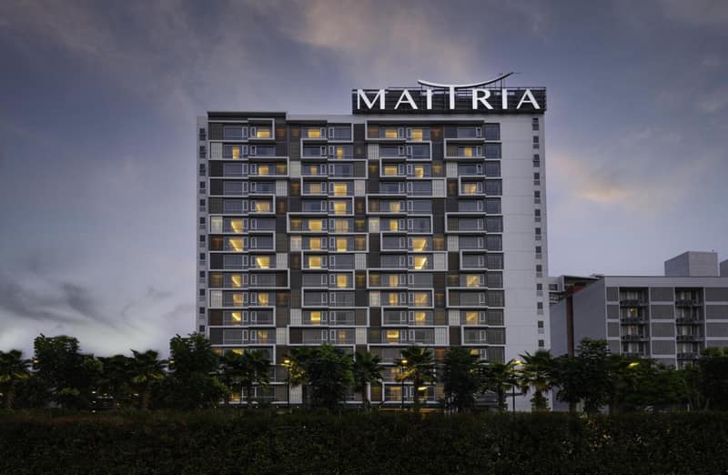 Maitria Hotel Rama 9 Bangkok - A Chatrium Collection — building