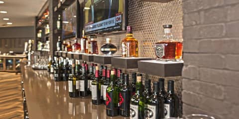 Crowne Plaza Suites MSP Airport - Mall of America by IHG — photo 9