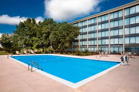 Four Points by Sheraton Kansas City Airport — photo 4
