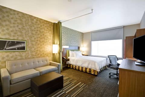 Home2 Suites by Hilton Dallas Downtown at Baylor Scott & White — photo 5