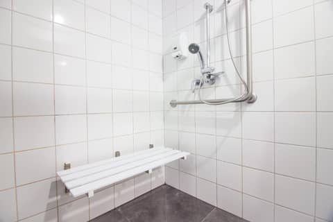 Nesuto St Martins Apartment Hotel — photo 3