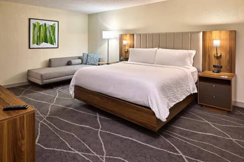 Holiday Inn Express & Suites Charleston DWTN - Medical CTR by IHG — photo 8
