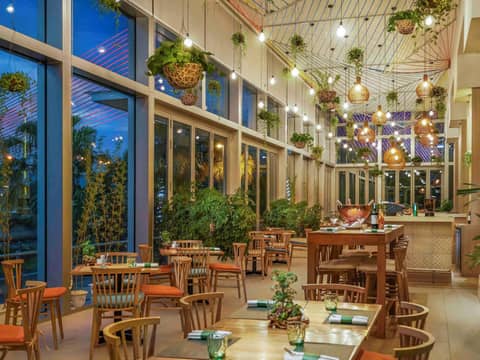 Grand Mercure Danang - 10 minutes to Airport & 200m to Bach Dang Walking street — photo 8