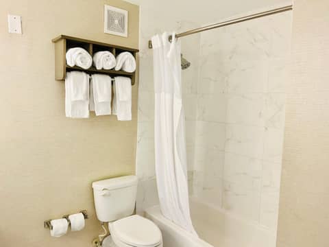 Surfbreak Virginia Beach Oceanfront, an Ascend Collection Hotel — photo 7