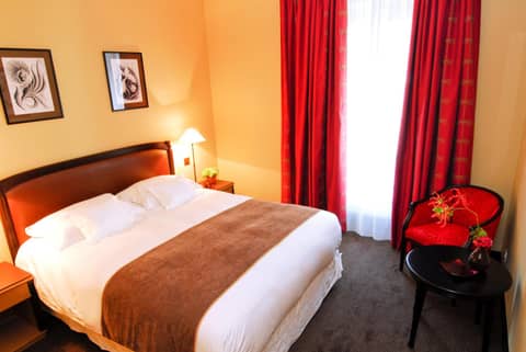 Hôtel Tiffany by Fassbind — hotel room