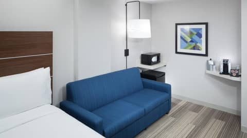 Holiday Inn Express & Suites Orlando At SeaWorld by IHG - With Free Shuttle Service to SeaWorld Parks — photo 3