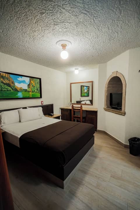Hotel Don Quijote Plaza — photo 2