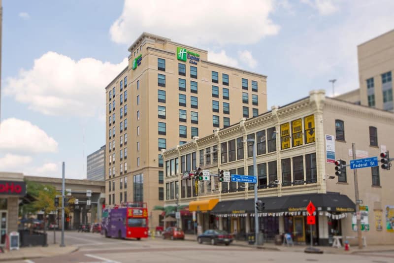 Holiday Inn Express & Suites Pittsburgh North Shore by IHG — building