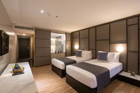 Page 10, Hotel — hotel room