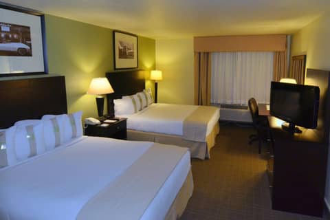 Holiday Inn - Fort Myers - Downtown Area by IHG — hotel room