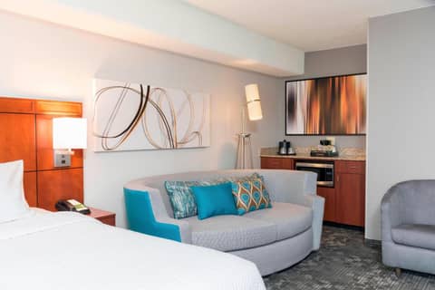 Courtyard by Marriott Louisville Downtown — photo 2