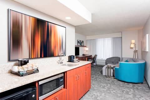 Courtyard by Marriott Louisville Downtown — photo 9