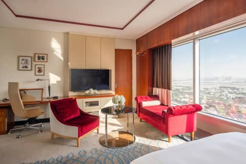 Jumeirah Emirates Towers Dubai — photo 4