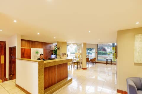 Parque del Lago Boutique Hotel — recepcion & lobby