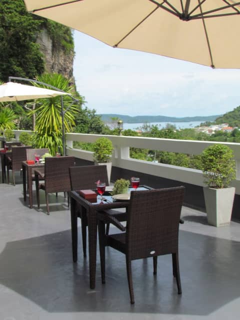 Aonang Mountain View Hotel — dining
