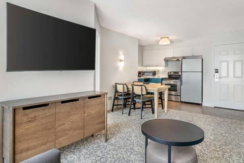 Sonesta ES Suites San Antonio Downtown Alamo Plaza — photo 7