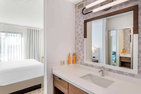 Sonesta ES Suites San Antonio Downtown Alamo Plaza — photo 8