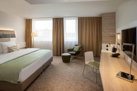 Holiday Inn Frankfurt Airport by IHG — photo 2