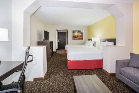 Days Inn by Wyndham Phoenix North — photo 5