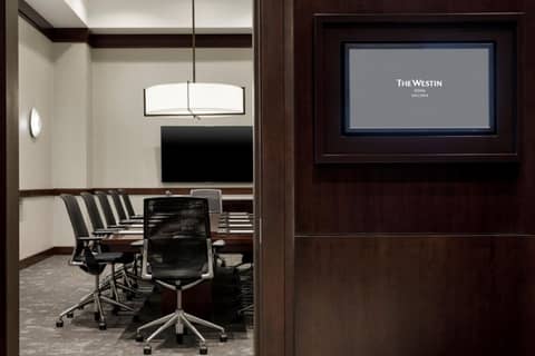 The Westin Edina Galleria — photo 4