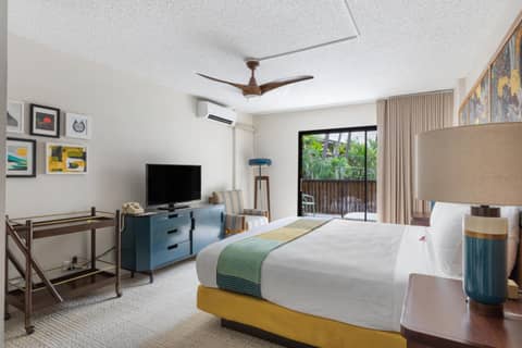White Sands Hotel — hotel room