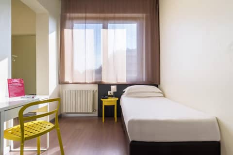 B&B HOTEL Milano Ornato — hotel room