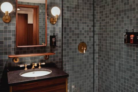 Eaton DC — bathroom